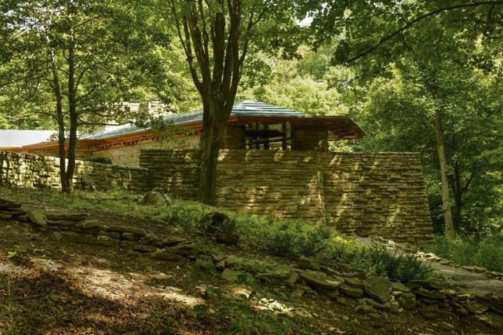 Kentuck Knob grandly sits astride a Laurel Ridge